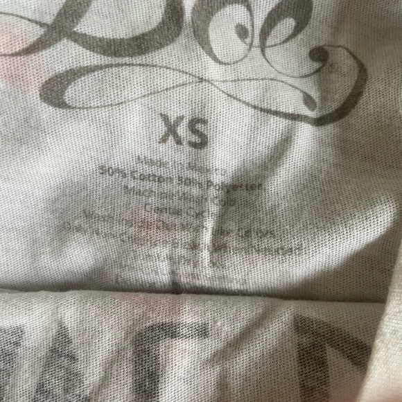 Aritzia open shoulder tee - Picture 3 of 4